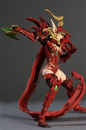 World of Warcraft Series 1: Blood Elf Rogue - Valeera Sanguinar Collector Figure