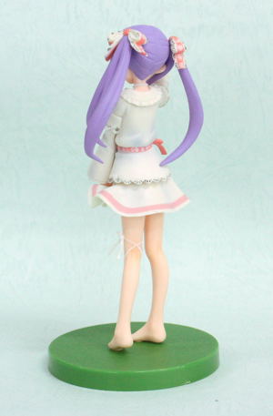 Lucky Star GOTHIC GARDEN Non Scale Pre-Painted PVC Figure Set