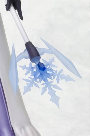 Shining Blade 1/8 Scale Painted PVC Figure:  Blanc Neige