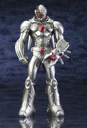 ARTFX+ DC Comics New 52 1/10 Scale Pre-Painted Figure: Cyborg