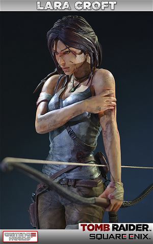 Tomb Raider Statue: Lara Croft Survivor