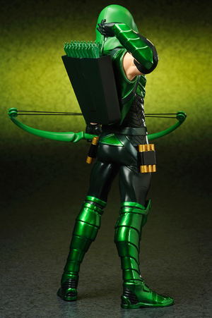 ARTFX+ DC Comics New 52 1/10 Scale Pre-Painted Figure:  Green Arrow