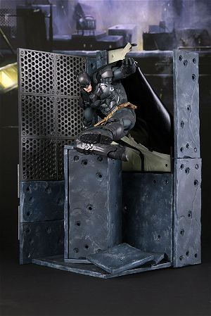 ARTFX+ Batman: Batman Arkham Knight