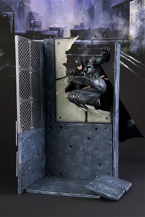 ARTFX+ Batman: Batman Arkham Knight