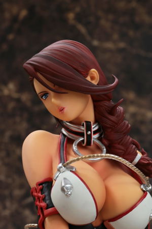 Queen's Blade Rebellion 1/4.5 Scale Pre-Painted PVC Figure: Branwen Shining Black Ver.