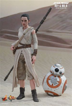 Star Wars The Force Awakens 1/6 Scale Collectible Set: Rey and BB-8