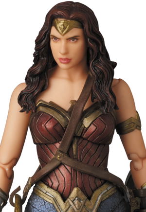 Mafex Batman v Superman Dawn of Justice: Wonder Woman