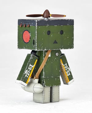 Revoltech Yotsuba&!: Danboard Mini Zero Fighter Model 52 Ver.