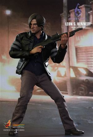 Resident Evil 6 1/6 Scale Collectible Figure: Leon S. Kennedy