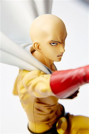One-Punch Man 1/6 Scale Pre-Painted Figure: Saitama