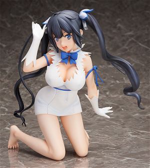 Is It Wrong to Try to Pick Up Girls in a Dungeon? 1/6 Scale Pre-Painted Figure: Hestia Freeing Ver.