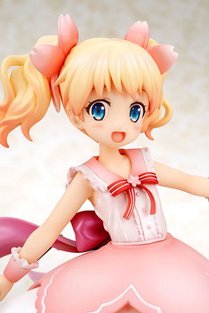 Hello!! Kiniro Mosaic 1/7 Scale Pre-Painted Figure: Alice Cartelet UK Battle Ver.