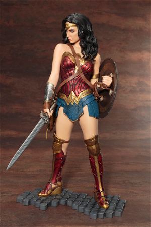 ARTFX Wonder Woman 1/6 Scale Pre-Painted Figure: Wonder Woman