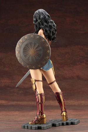 ARTFX Wonder Woman 1/6 Scale Pre-Painted Figure: Wonder Woman