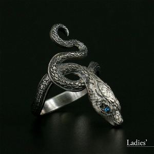 Dark Souls × TORCH TORCH / Ring Collection: Covetous Silver Serpent Ladies Ring (M Size)