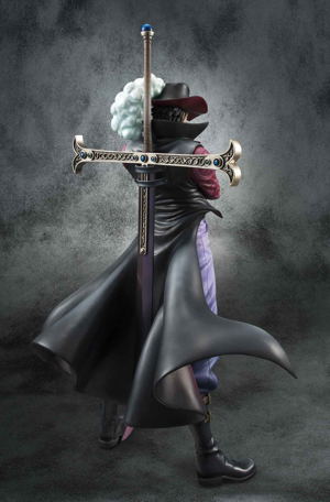 Excellent Model Portrait Of Pirates One Piece NEO-DX 1/8 Scale Pre-Painted Figure: Hawk-Eye Dracule Mihawk Ver.2 (Re-run)