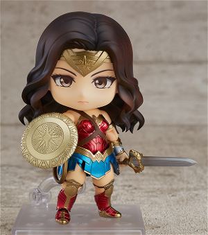 Nendoroid No. 818 Wonder Woman: Wonder Woman Hero's Edition