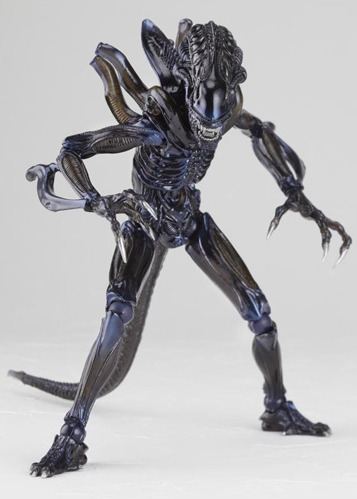 SCI FI Revoltech Series No.0016 Pre Painted PVC Figure Alien Warrior