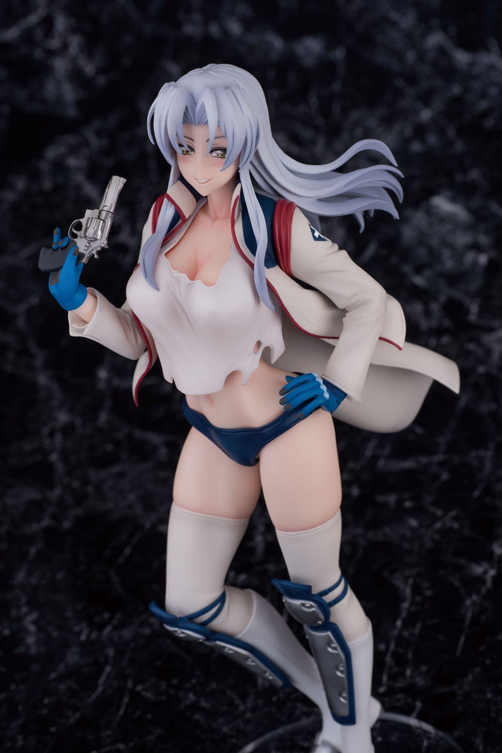 Triage X 1 6 Scale Pre Painted Figure Kiba Mikoto