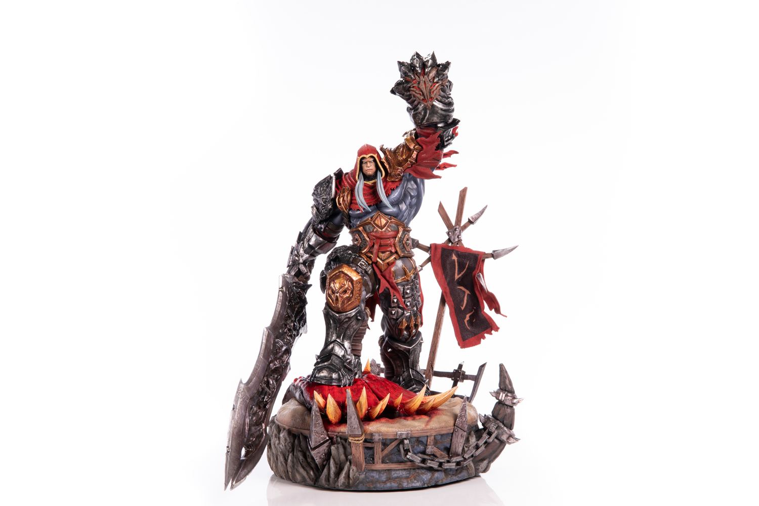 Darksiders 1/6 Scale Painted Statue: War [Standard Edition] First4Figures