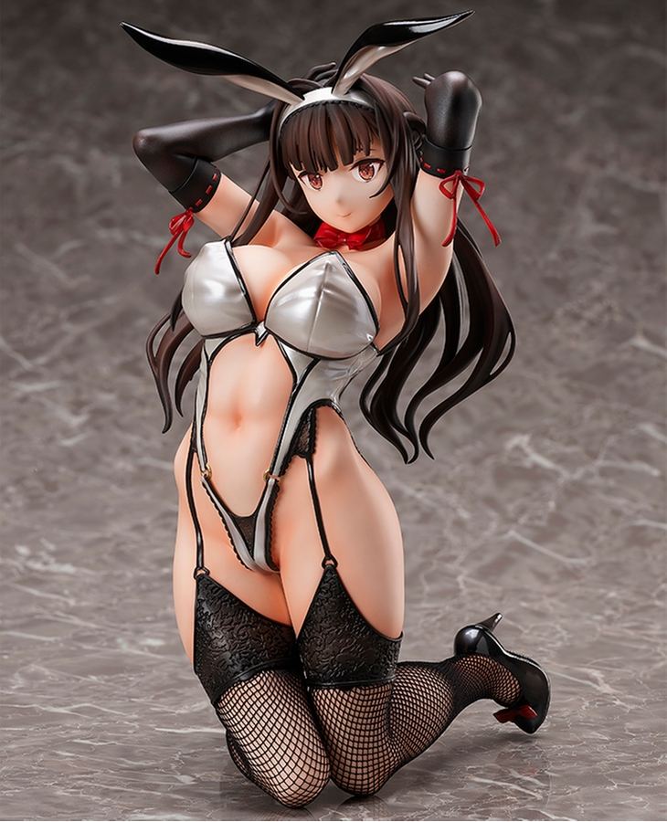 Creator's Collection 1/4 Scale Pre-Painted Figure: Sana Bunny Ver. BINDing