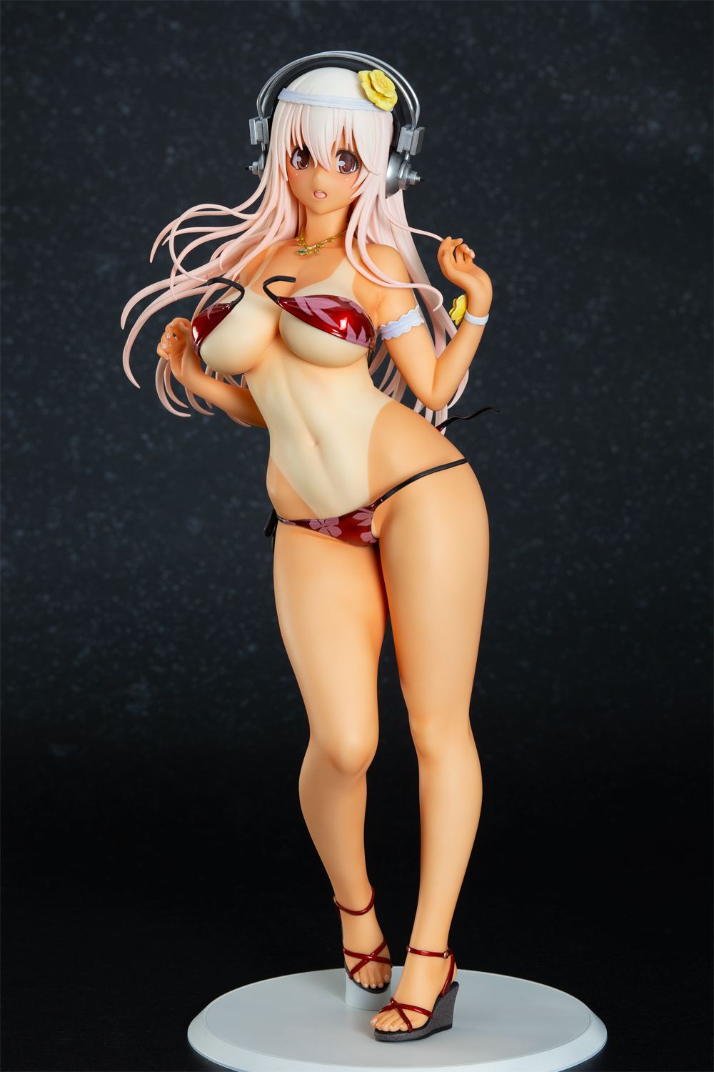 Super Sonico 1/4.5 Scale Pre-Painted Figure: Super Sonico Summer Vacation Ver. Sun Kissed Orchid Seed