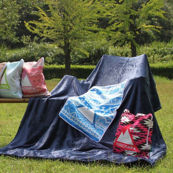 Yurucamp - Cushion in Blanket D image 5