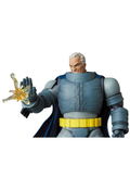 MAFEX Batman The Dark Knight Returns: Batman Armored Ver. thumbnail 8