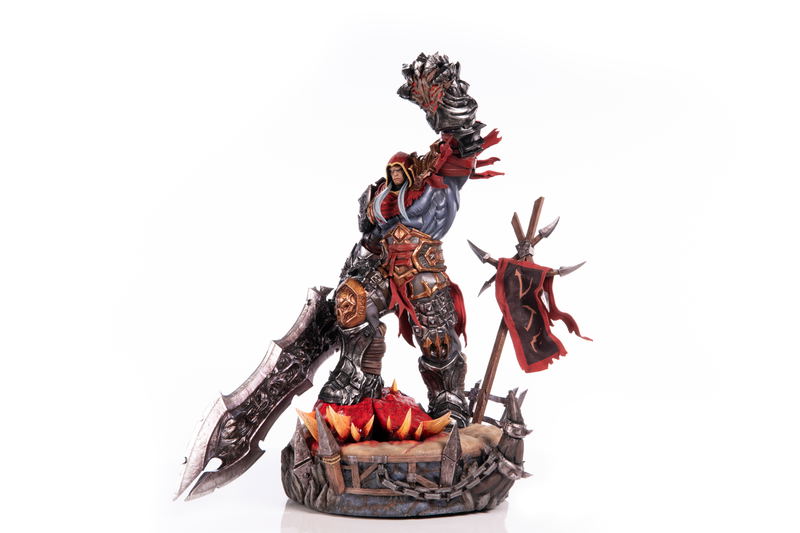 Darksiders 1/6 Scale Painted Statue: War [Standard Edition] image 2