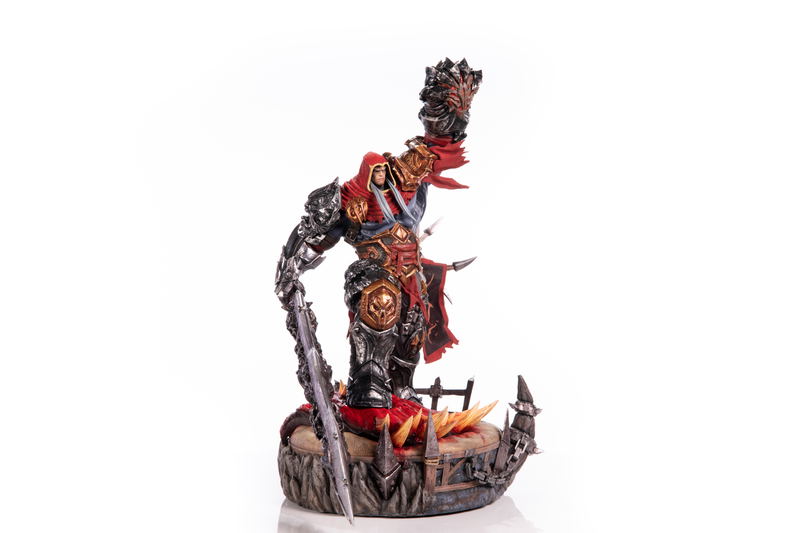 Darksiders 1/6 Scale Painted Statue: War [Standard Edition] image 3