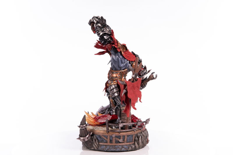 Darksiders 1/6 Scale Painted Statue: War [Standard Edition] image 5