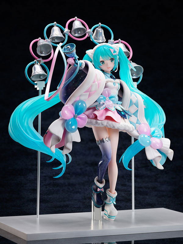 Vocaloid 1/7 Scale Pre-Painted Figure: Hatsune Miku Magical Mirai 2020 Winter Festival Ver. image 3