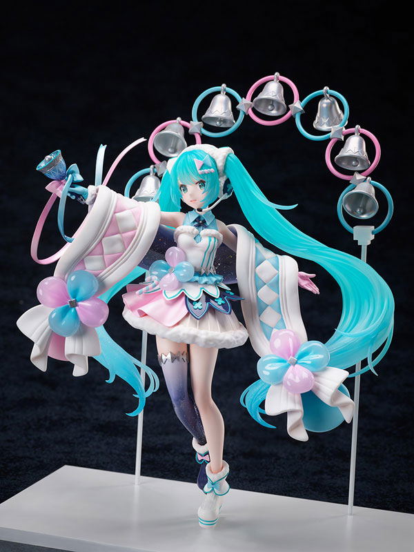 Vocaloid 1/7 Scale Pre-Painted Figure: Hatsune Miku Magical Mirai 2020 Winter Festival Ver. image 7
