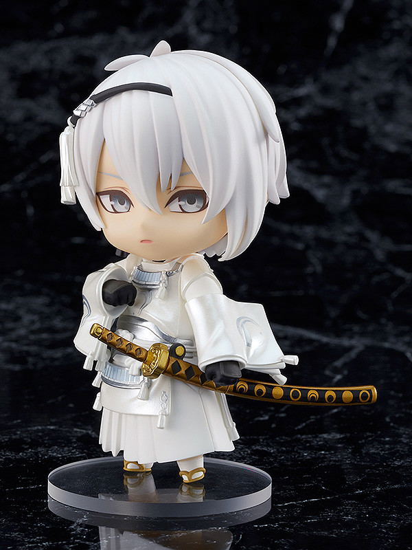 Nendoroid No. 1549 Butai Touken Ranbu Hiden Yui no Me no Hototogisu: Mikazuki Munechika [GSC Online Shop Exclusive Ver.] image 2