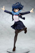 SSSS.Gridman 1/7 Scale Pre-Painted Figure: Rikka Takarada School Uniform Ver. thumbnail 5