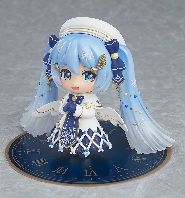 Nendoroid No. 1539 Character Vocal Series 01 Hatsune Miku: Snow Miku Glowing  Snow Ver. [GSC Online Shop Exclusive Ver.]