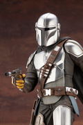 ARTFX The Mandalorian 1/7 Scale Pre-Painted Figure: Mandalorian & The Child thumbnail 11