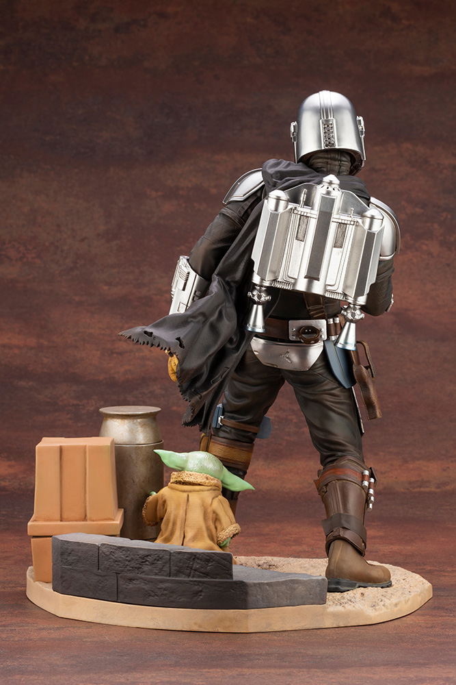 ARTFX The Mandalorian 1/7 Scale Pre-Painted Figure: Mandalorian & The Child image 6