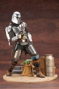 ARTFX The Mandalorian 1/7 Scale Pre-Painted Figure: Mandalorian & The Child thumbnail 9