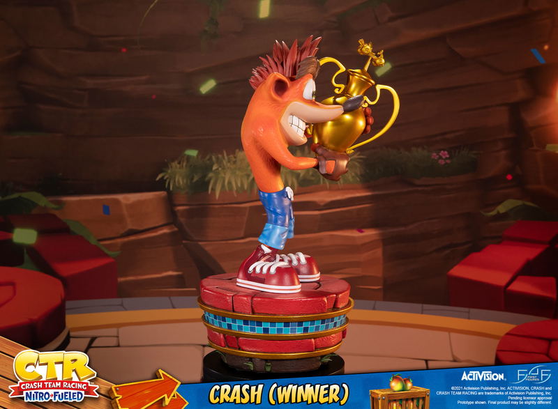 Crash Team Racing Nitro-Fueled Resin Painted Statue: Crash (Winner) [Standard Edition] image 16