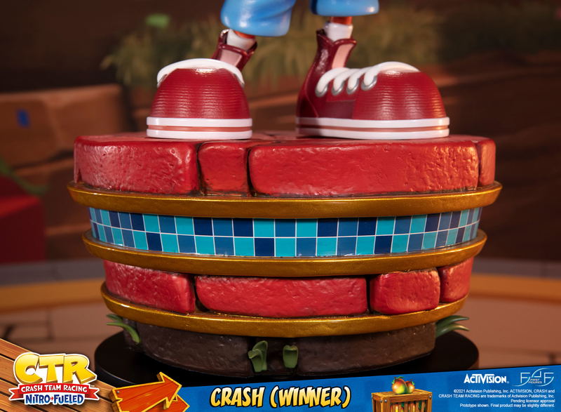 Crash Team Racing Nitro-Fueled Resin Painted Statue: Crash (Winner) [Standard Edition] image 30