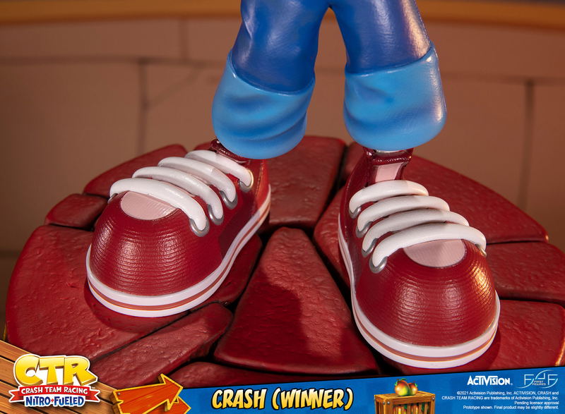Crash Team Racing Nitro-Fueled Resin Painted Statue: Crash (Winner) [Standard Edition] image 31