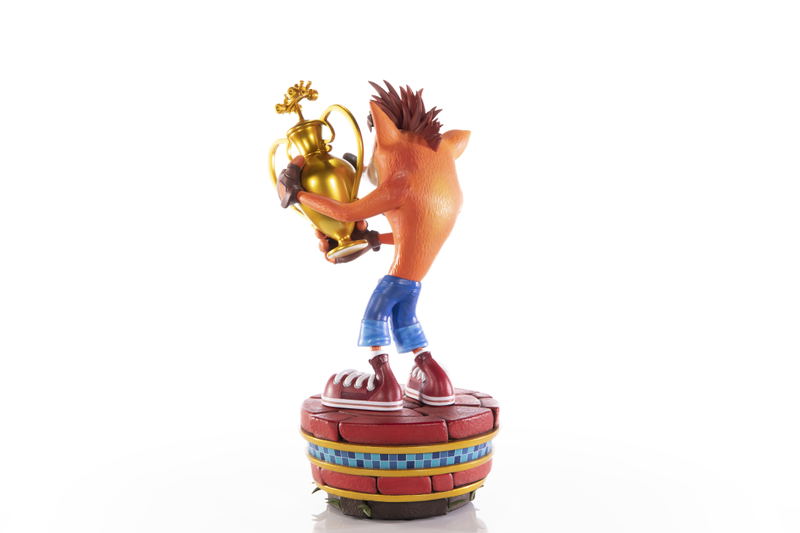 Crash Team Racing Nitro-Fueled Resin Painted Statue: Crash (Winner) [Standard Edition] image 6