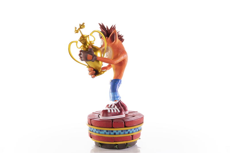 Crash Team Racing Nitro-Fueled Resin Painted Statue: Crash (Winner) [Standard Edition] image 7