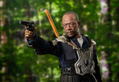 The Walking Dead 1/6 Scale Action Figure: Morgan Jones Season 7 thumbnail 8