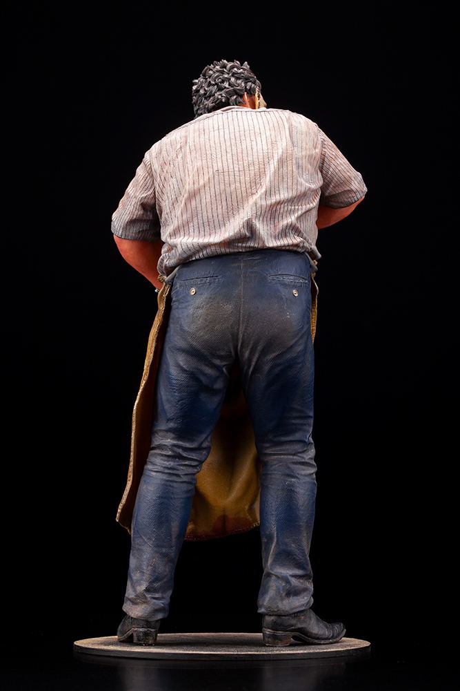 ARTFX The Texas Chainsaw Massacre 1/6 Scale Pre-Painted Figure: Leatherface image 6