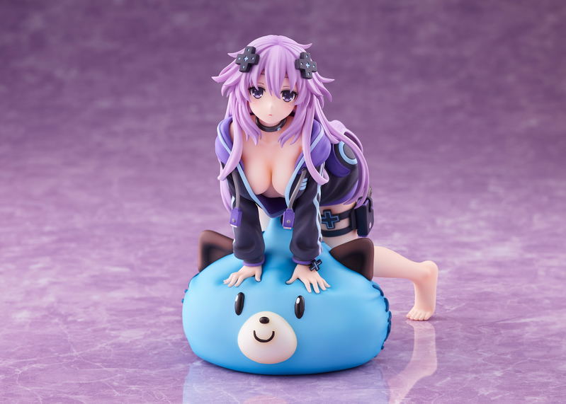 Hyperdimension Neptunia 1/8 Scale Pre-Painted Figure: Dimensional Traveler Neptune Waking Up Ver. image 10