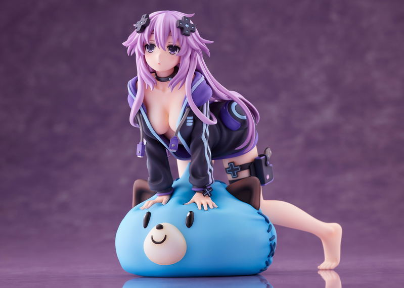 Hyperdimension Neptunia 1/8 Scale Pre-Painted Figure: Dimensional Traveler Neptune Waking Up Ver. image 12