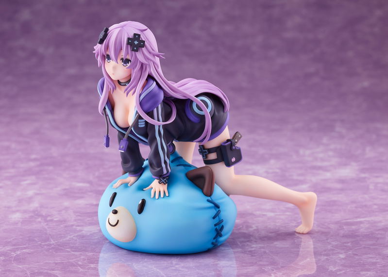 Hyperdimension Neptunia 1/8 Scale Pre-Painted Figure: Dimensional Traveler Neptune Waking Up Ver. image 15