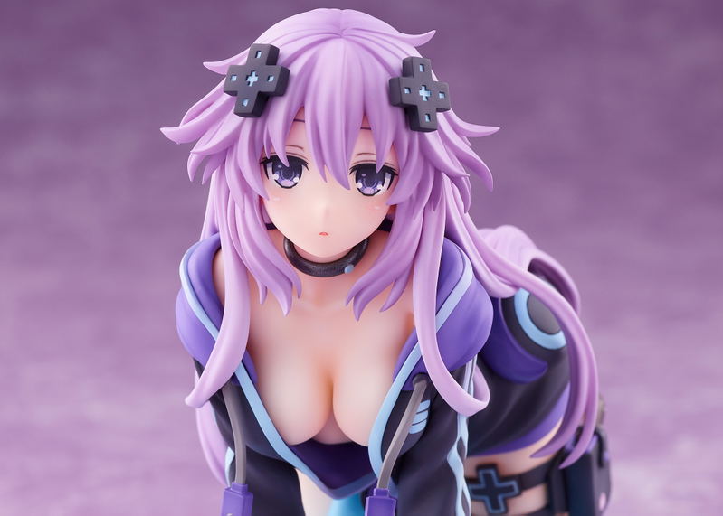 Hyperdimension Neptunia 1/8 Scale Pre-Painted Figure: Dimensional Traveler Neptune Waking Up Ver. image 16